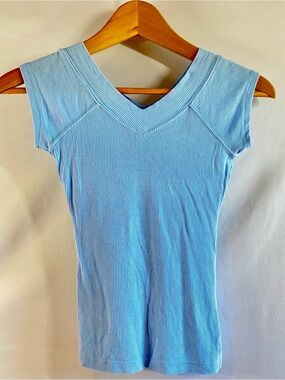 BDG Urban Outfitters Blue Ribbed V Neck Short Sleeve Baby Tee Top XS